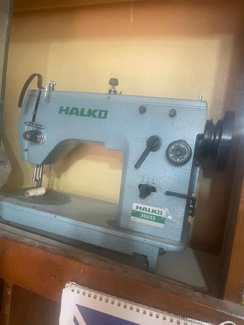 Halko TL-82 industrial sewing machine